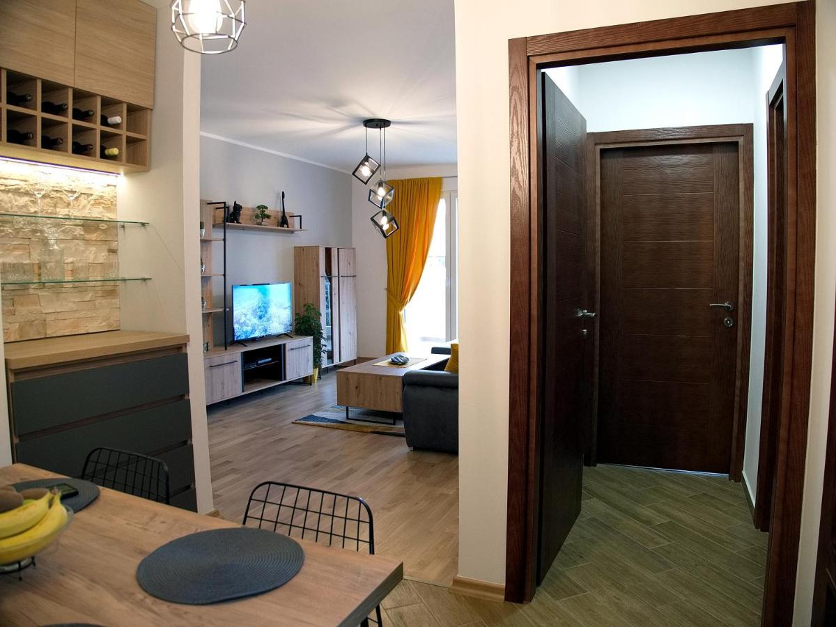 Adriatic Apartment บาร์ ภายนอก รูปภาพ