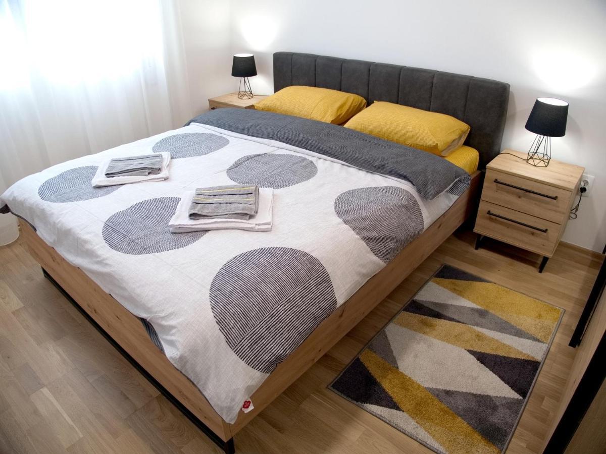 Adriatic Apartment บาร์ ภายนอก รูปภาพ